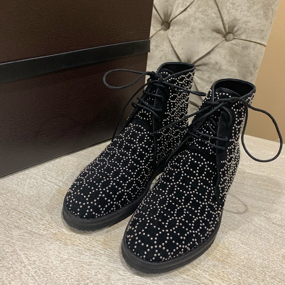 - Alaia studded laced up shoes - Picture 3 of 8